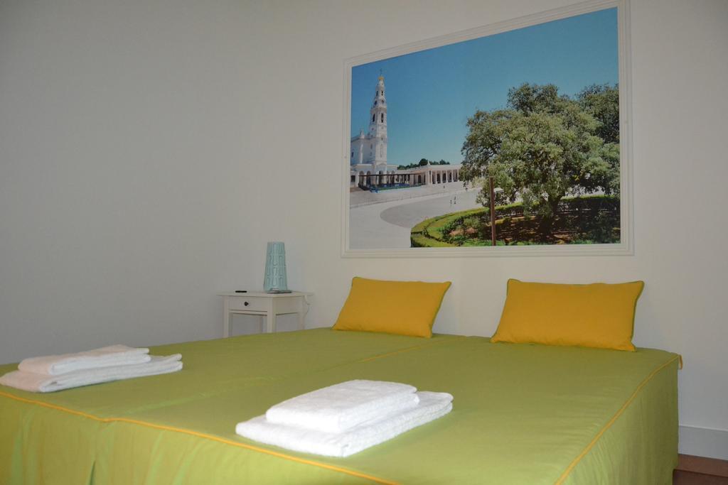 Casa Do Ti Luis Hotel เลเรีย ภายนอก รูปภาพ